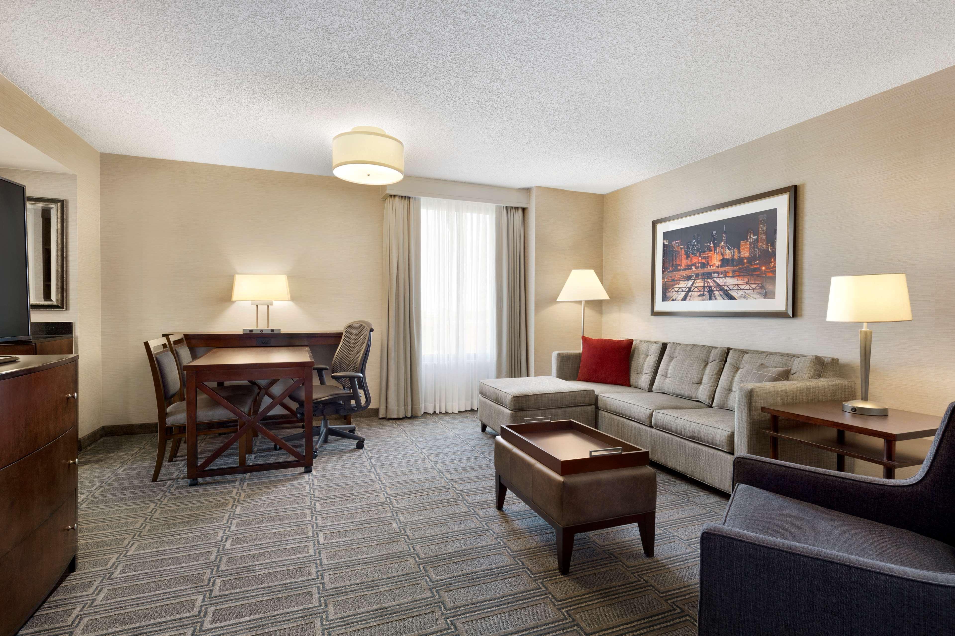 Embassy Suites By Hilton Chicago Lombard Eksteriør bilde