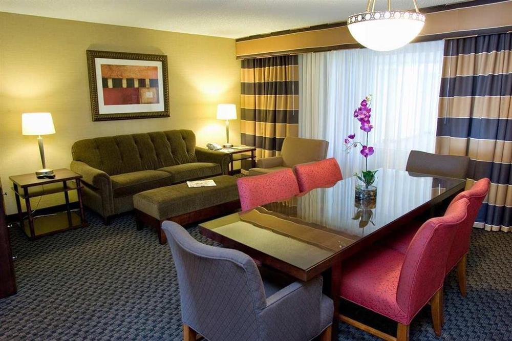 Embassy Suites By Hilton Chicago Lombard Rom bilde