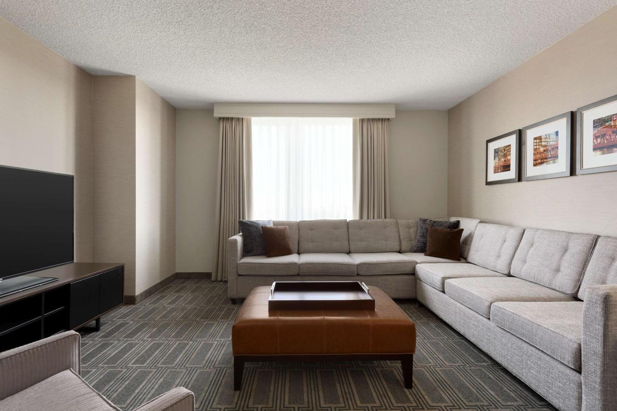 Embassy Suites By Hilton Chicago Lombard Eksteriør bilde