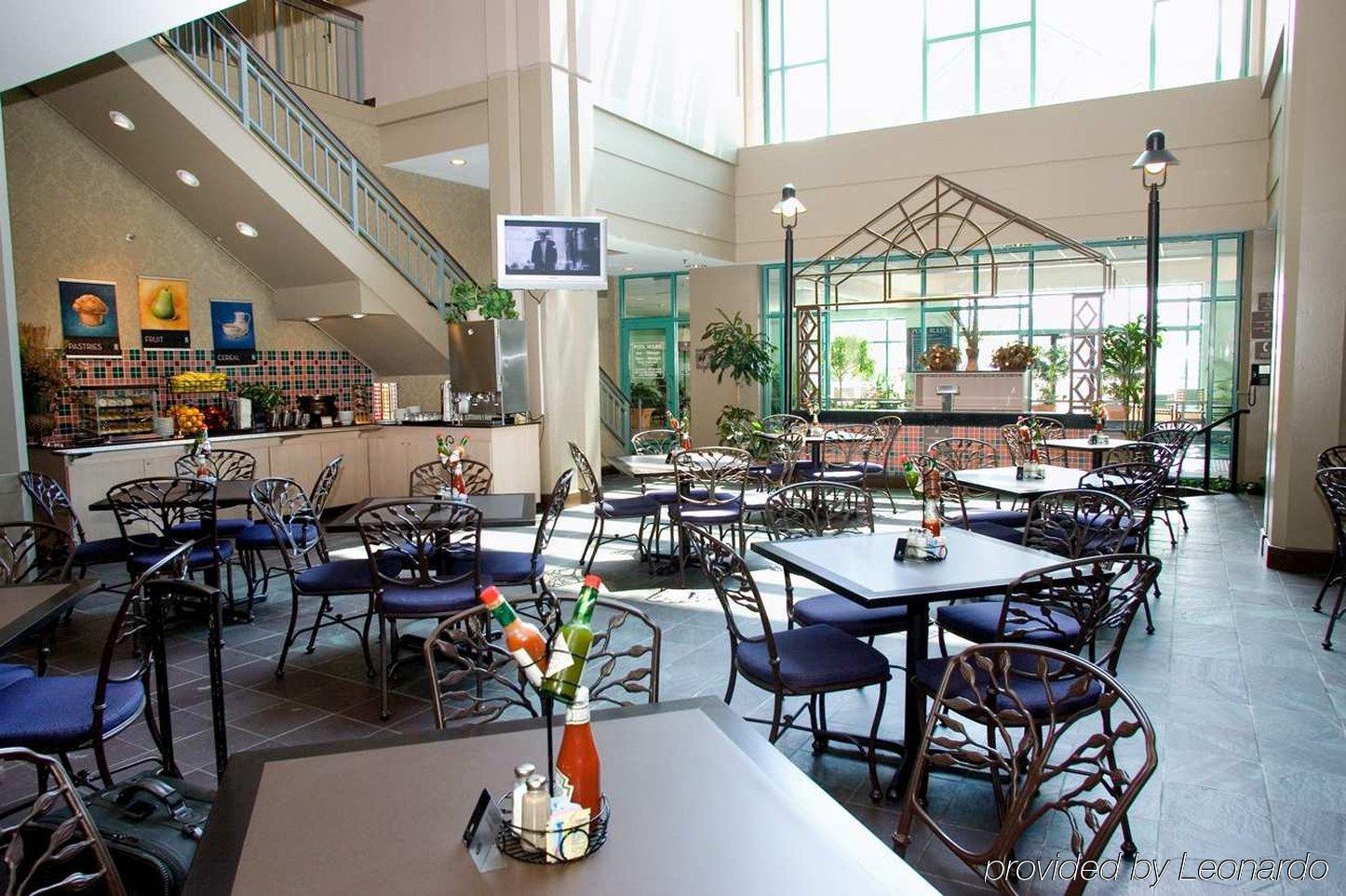 Embassy Suites By Hilton Chicago Lombard Restaurant bilde