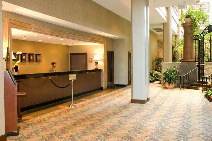 Embassy Suites By Hilton Chicago Lombard Interiør bilde